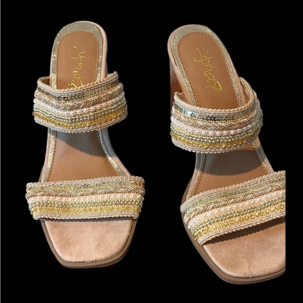 Y.NOT BEADED HEELS